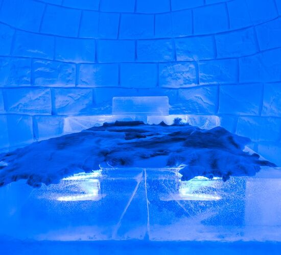 Husky Safari to the Ice Hotel © Sven Engholm